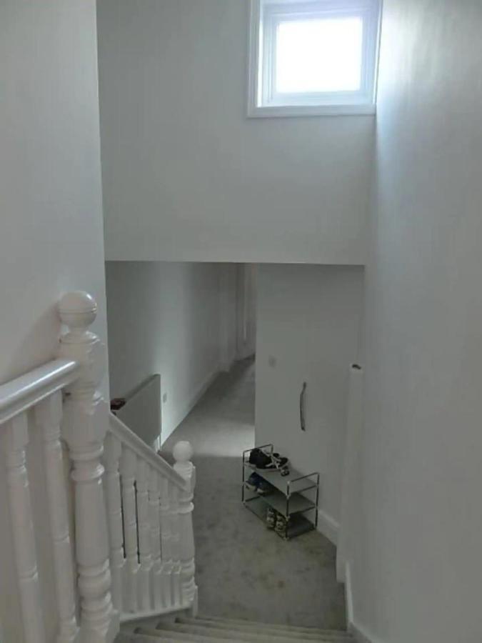 Top Floor Flat With Sea View 헌베이 외부 사진