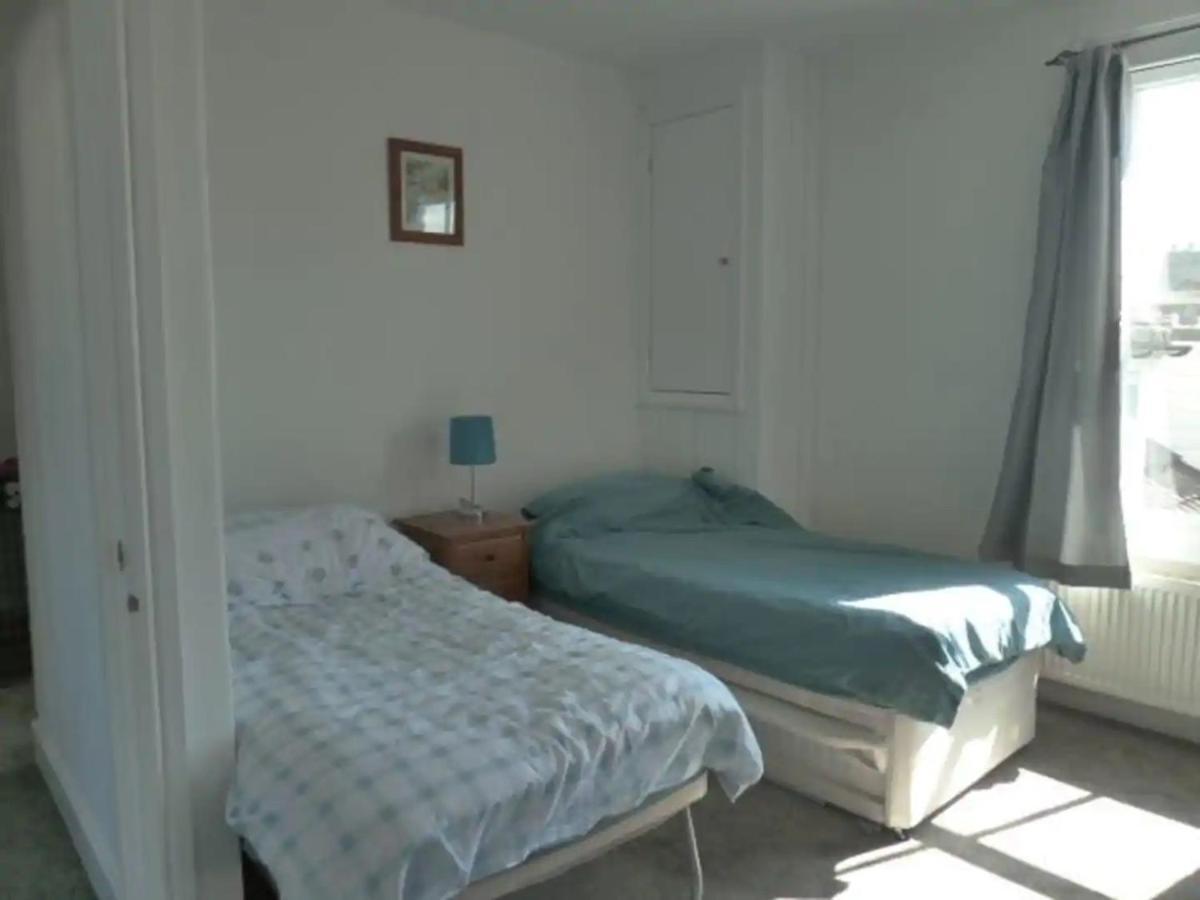 Top Floor Flat With Sea View 헌베이 외부 사진